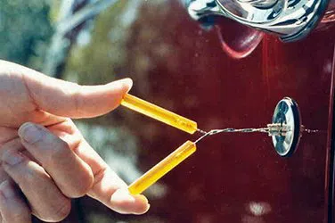 Community Locksmith Store St Louis, MO 314-471-0912 - broken-key-extraction