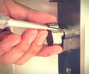 Community Locksmith Store St Louis, MO 314-471-0912 - lock-locksmiths